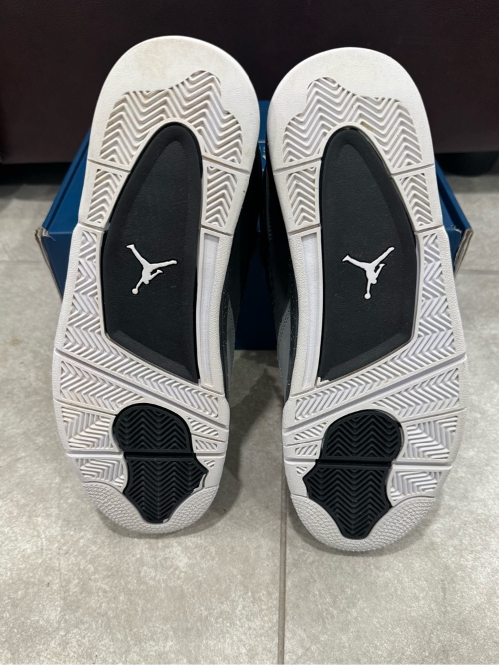 Size 11- Jordan 4 Retro 2024 Fear Black/White/Gray Men's Sneaker FQ8138-002 - Picture 5 of 7